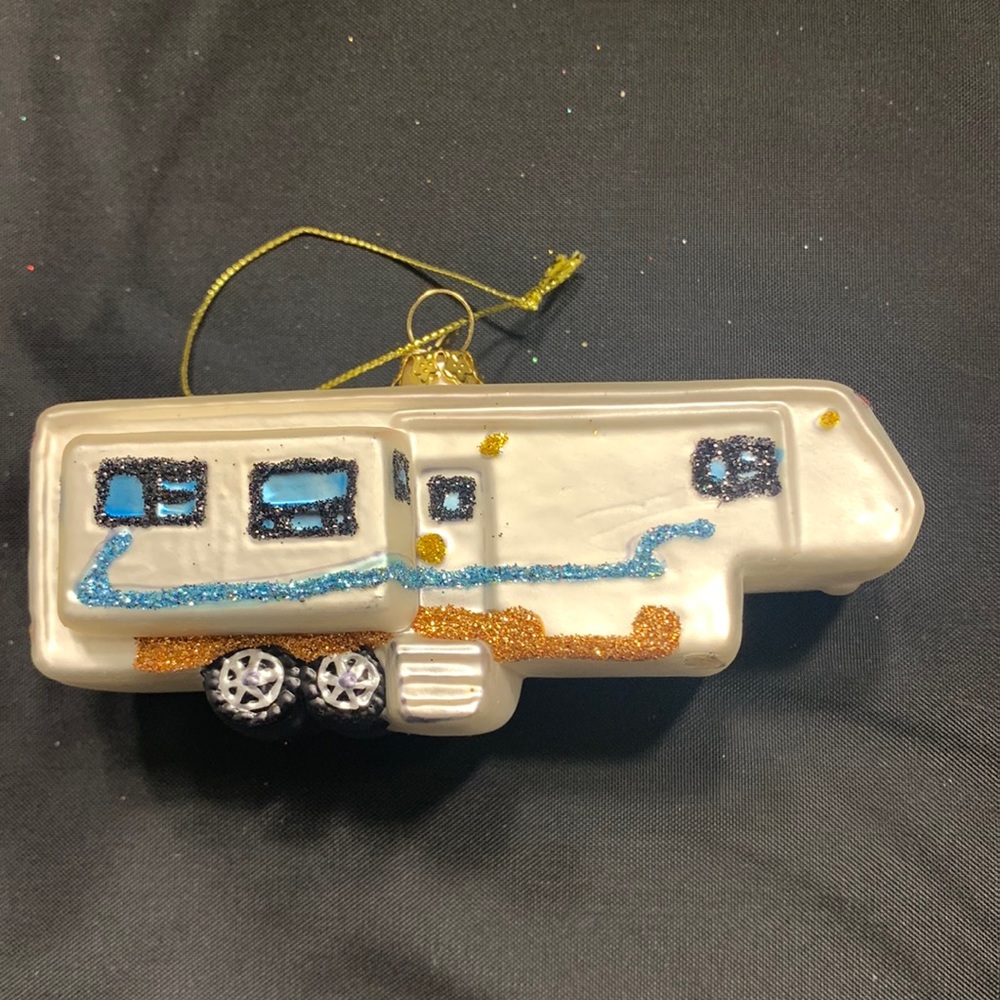 🎄Bronner’s  Glass Fifth Wheel Camper  Christmas/ Holiday Ornament